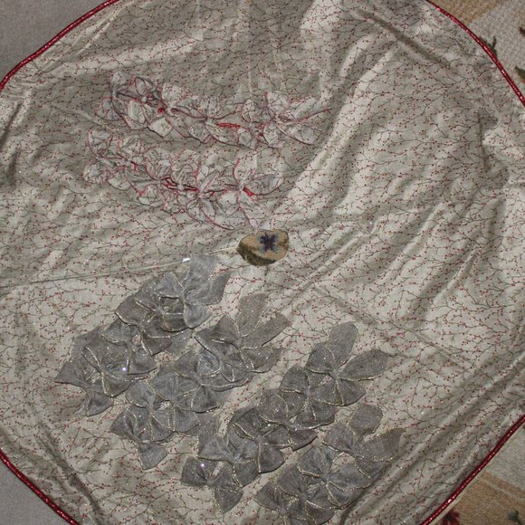 Tan With Red Holly Berry Branches 52 in Tree Skirt With Matching Bows - Picture 1 of 10